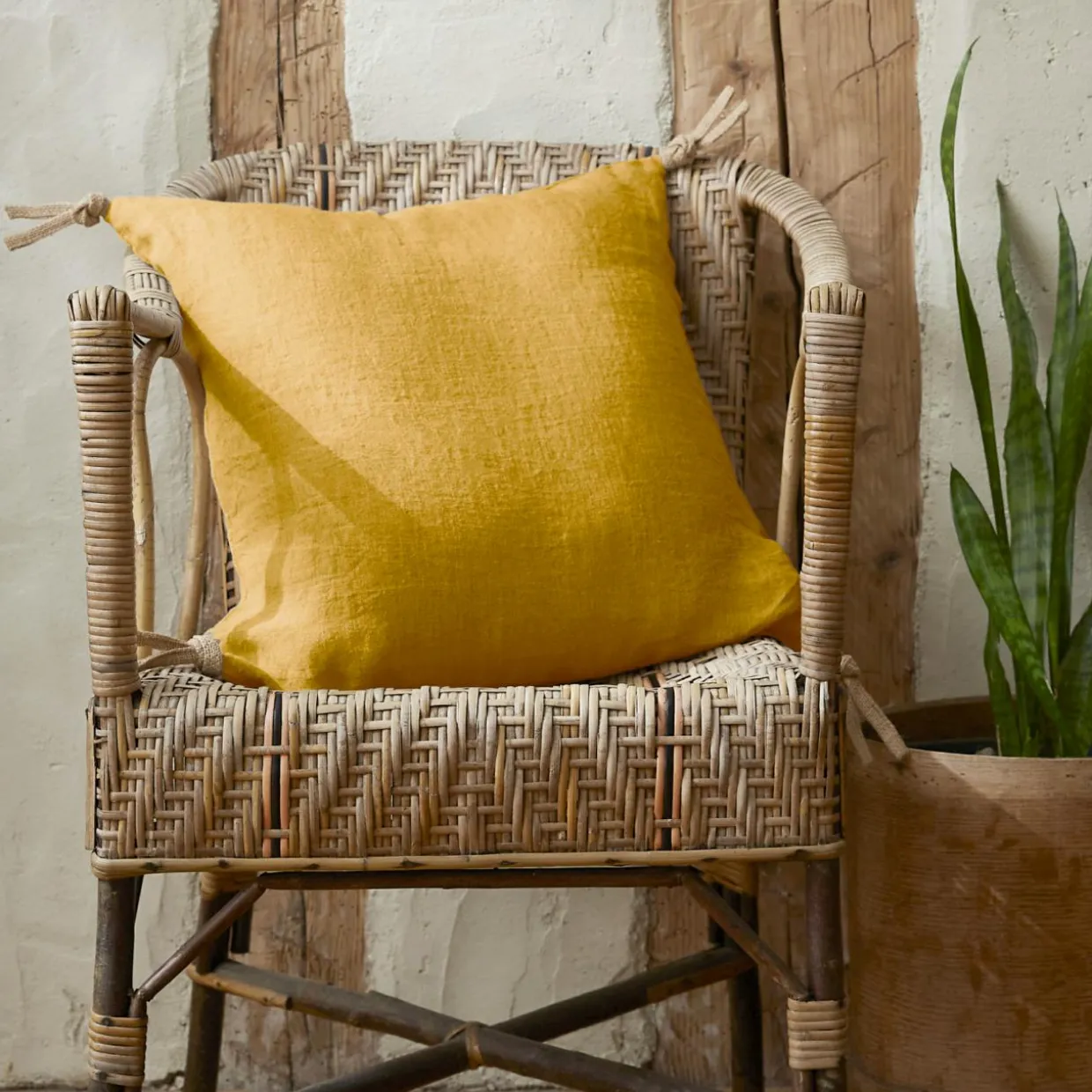 Coussin carré lin lavé (45 cm) Louise Jaune moutarde