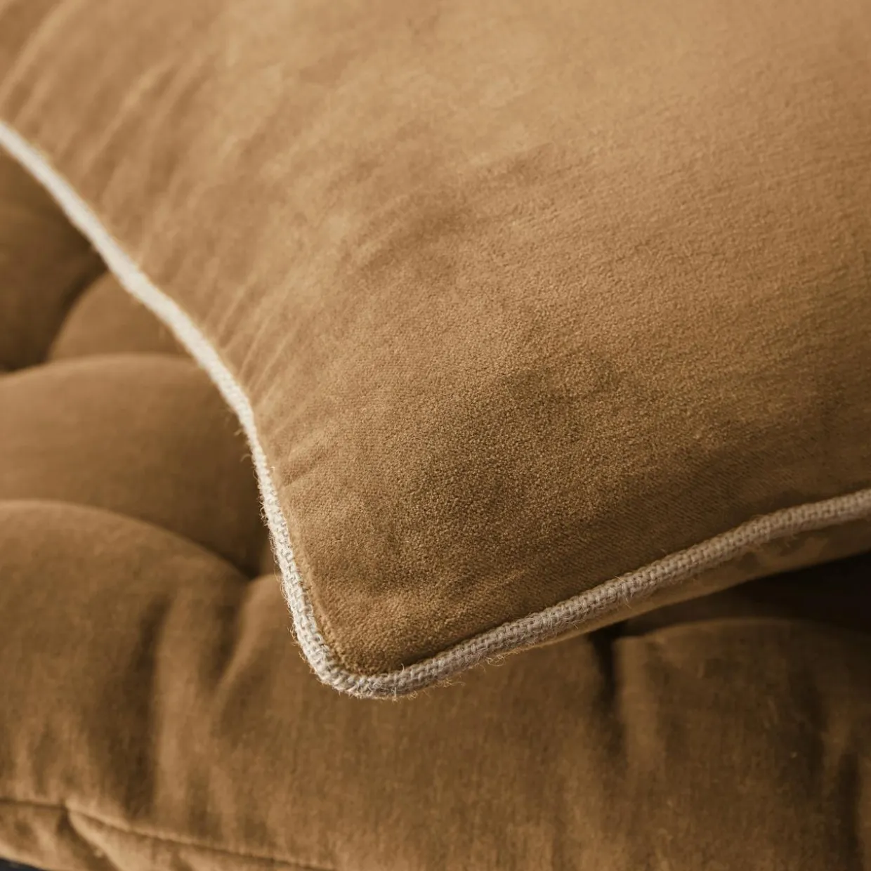 Coussin carré velours de coton (45 x 45 cm) Victor Camel
