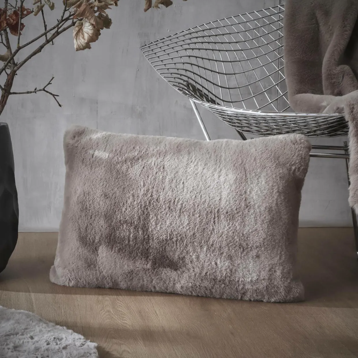 Coussin rectangulaire fausse fourrure (40 x 60 cm) Finn Taupe