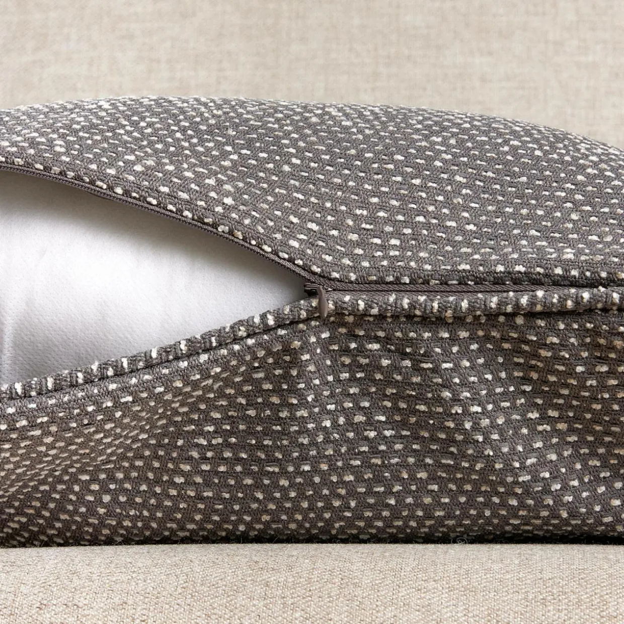 Coussin rectangulaire tissé (40 x 60 cm) Oscar Gris anthracite