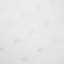 Couvre-lit matelassé avec deux taies d'oreiller (260 x 240 cm) Cléo Ecru