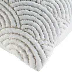 Couvre-lit matelassé et deux taies d'oreiller (220 x 240 cm) Cassandra Ecru