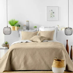 Couvre-lit matelassé et deux taies d'oreiller (240 x 260 cm) Romane Beige
