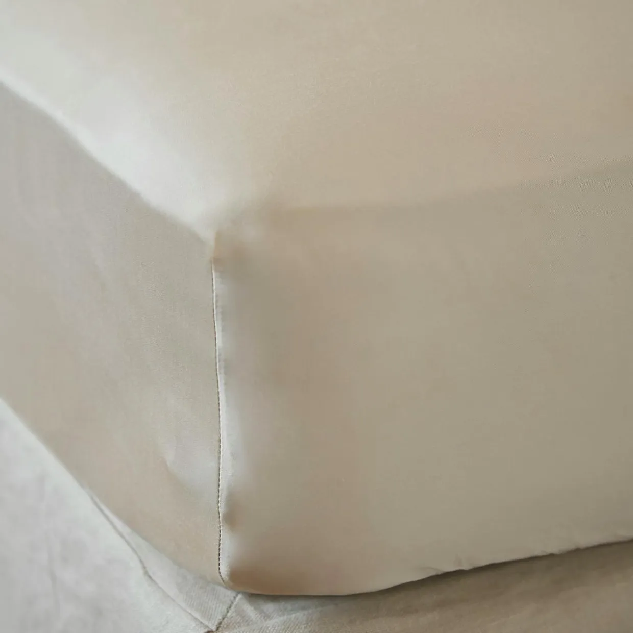 Drap housse satin de bambou (140 x 200 cm) Sienna Beige