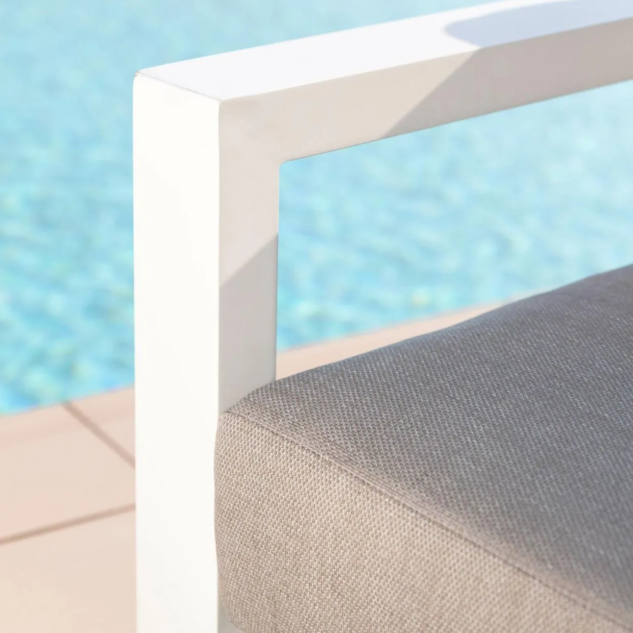 Fauteuil de jardin détente en aluminium Elba Blanc et taupe