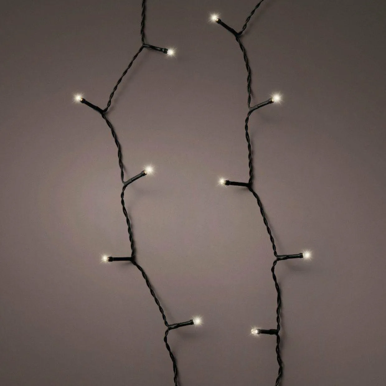 Guirlande lumineuse à piles 27,50 m 368 LED câble noir Durawise Blanc chaud