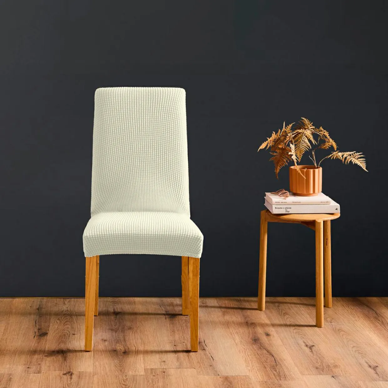Housse de chaise extensible effet gaufré (40 x 40 cm) Sacha Blanc