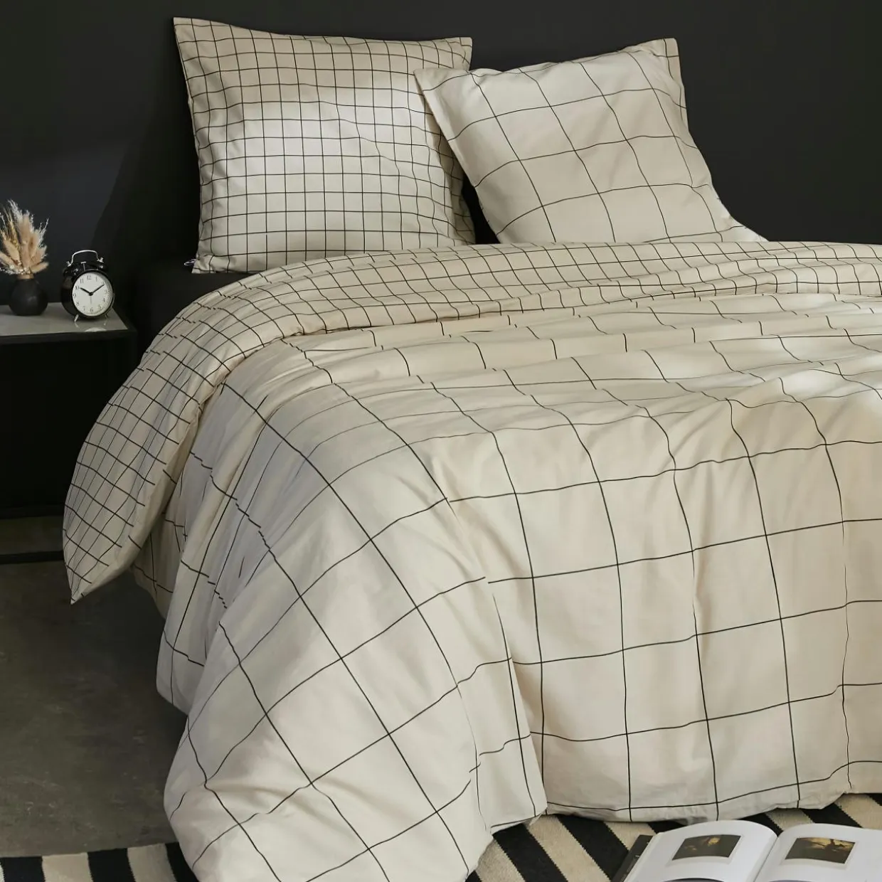 Housse de couette et deux taies coton (260 x 240 cm) Carrie Beige