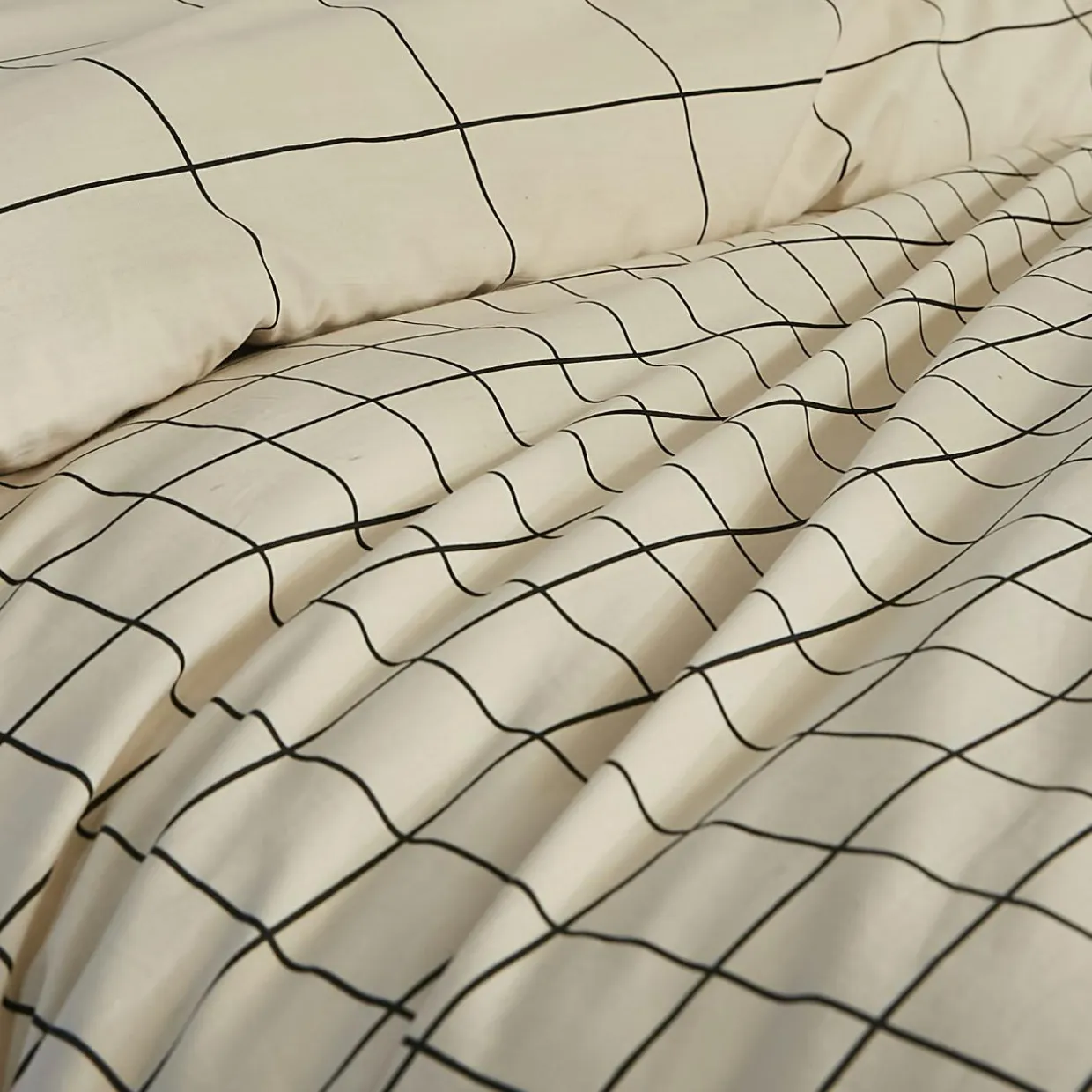 Housse de couette et deux taies coton (260 x 240 cm) Carrie Beige