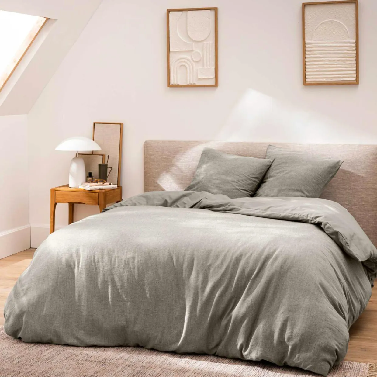 Housse de couette et deux taies d'oreiller coton (240 x 220 cm) Meline Gris anthracite