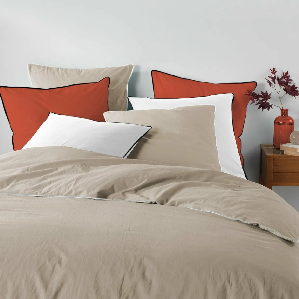 Housse de couette et deux taies coton lavé (260 x 240 cm) Linette Beige