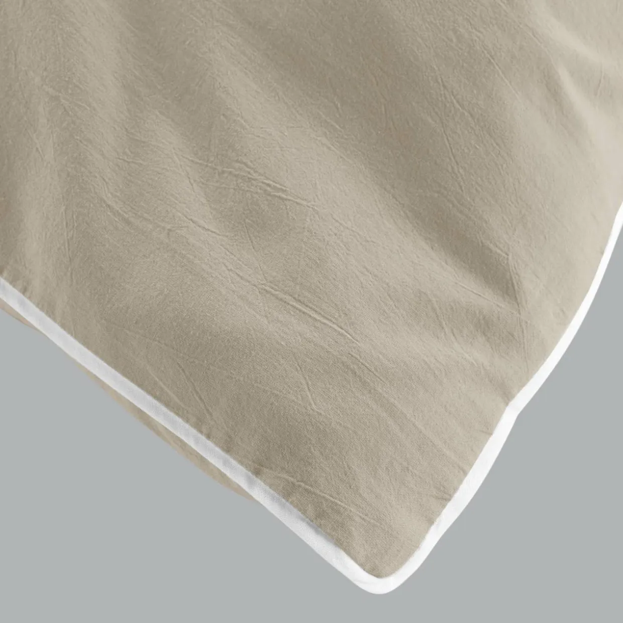Housse de couette et deux taies coton lavé (260 x 240 cm) Linette Beige