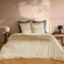 Housse de couette et deux taies d'oreiller velours (240 x 220 cm) Velina Beige sable