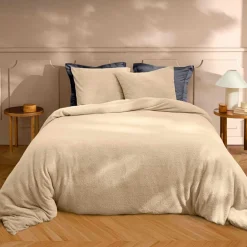 Housse de couette et deux taies d'oreiller bouclette (240 x 220 cm) Helena Beige sable