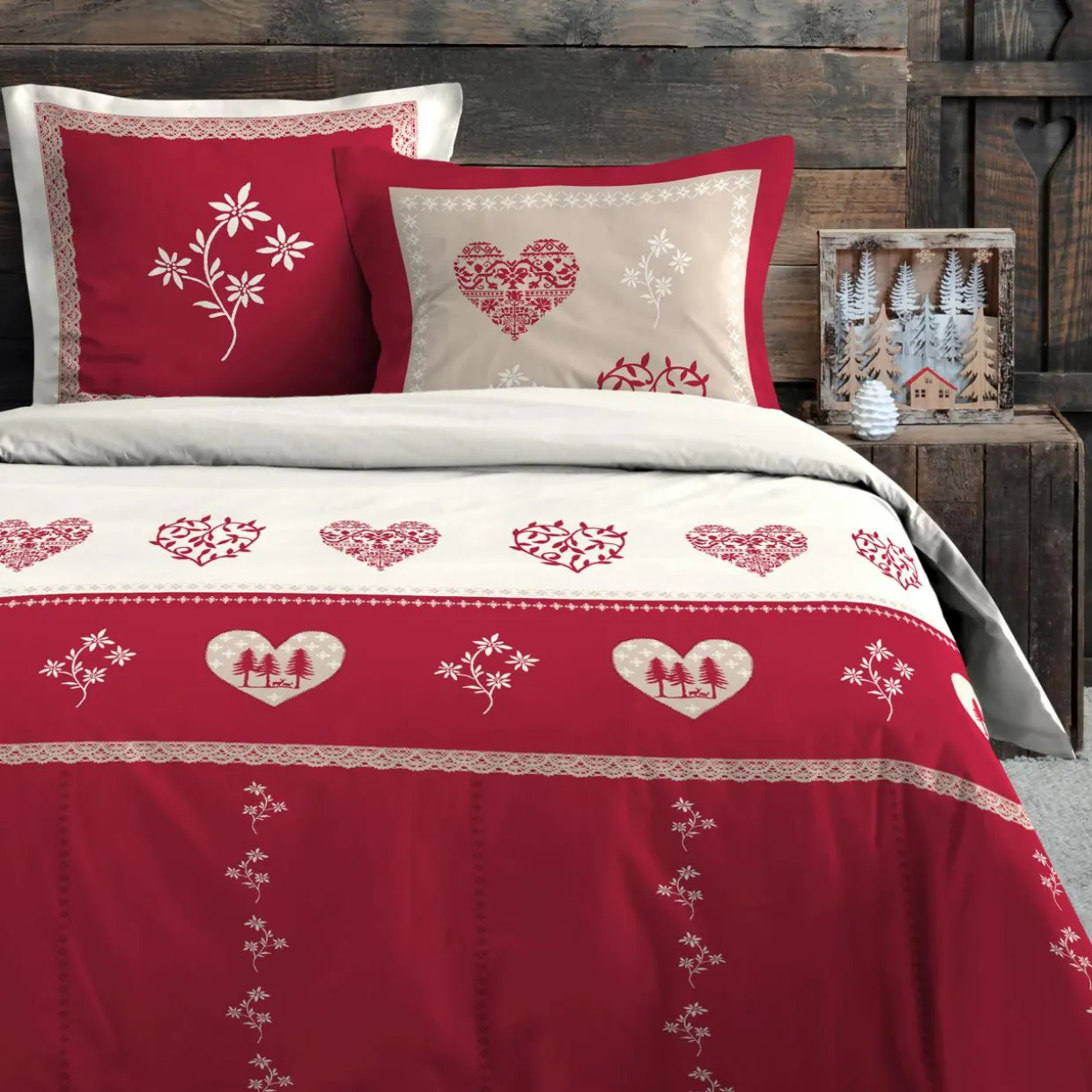 Housse de couette et deux taies d'oreiller en coton (240 x 220 cm) Modane Rouge