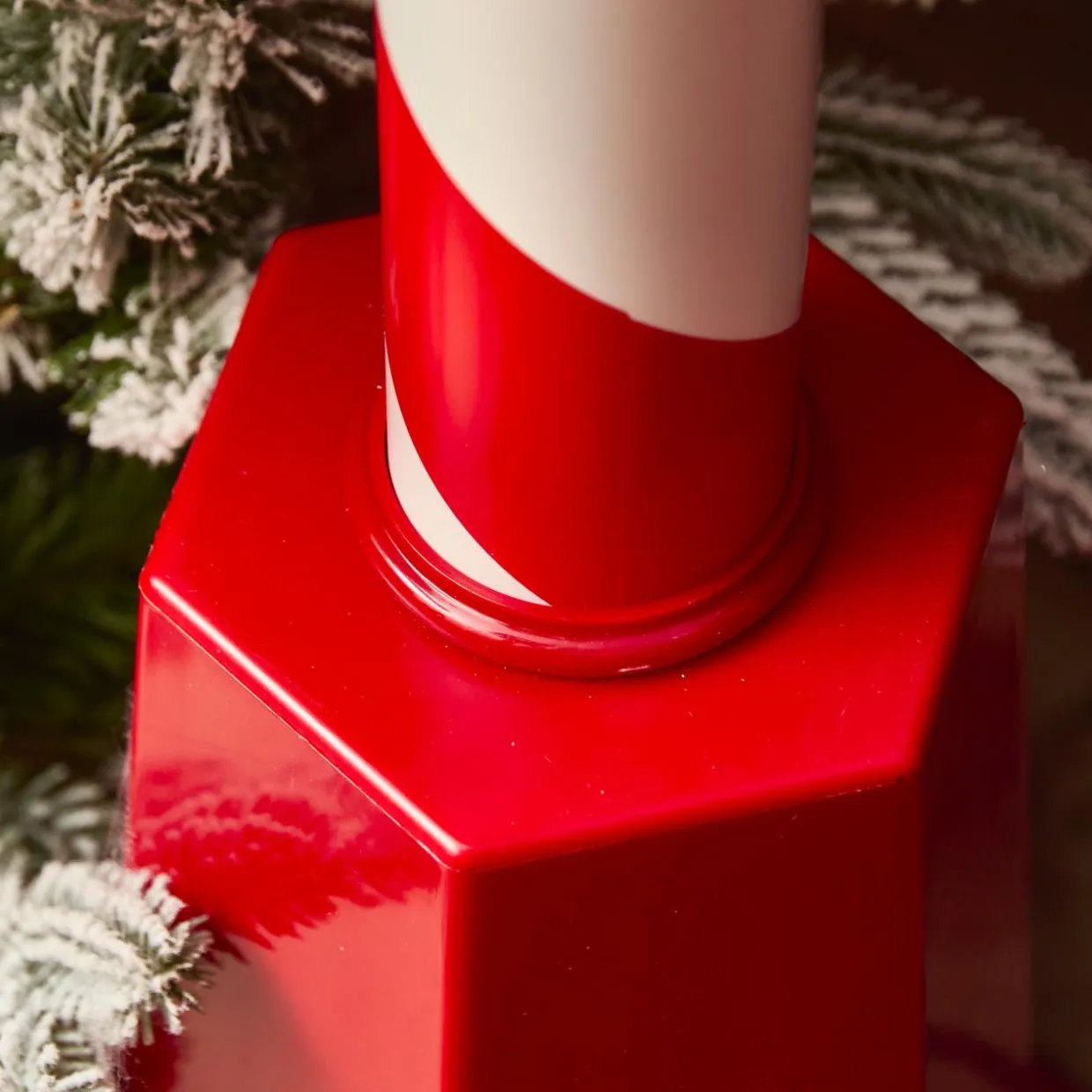 Lampadaire de Noël illuminé et animé 33 LED (H180 cm) Neige tombante Rouge