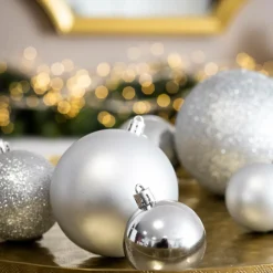 Lot de 20 boules de Noël assorties New Alpine Argent