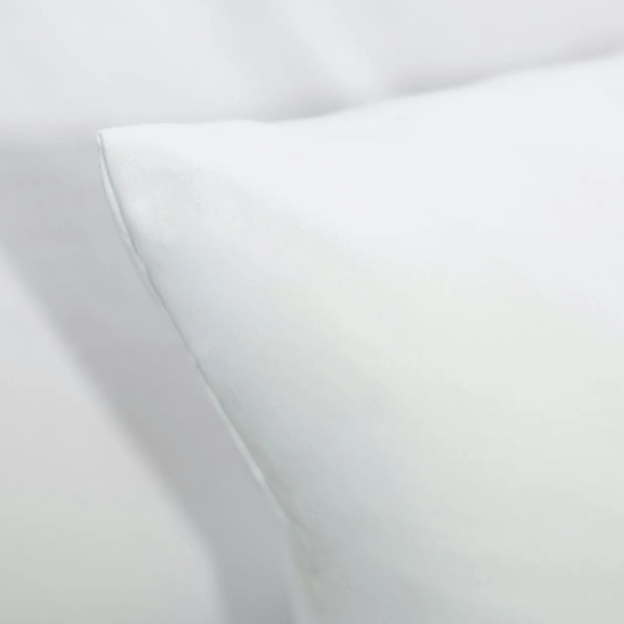 Lot de 2 oreillers carrés (60 x 60 cm) Moelleux Anti-acariens Blanc