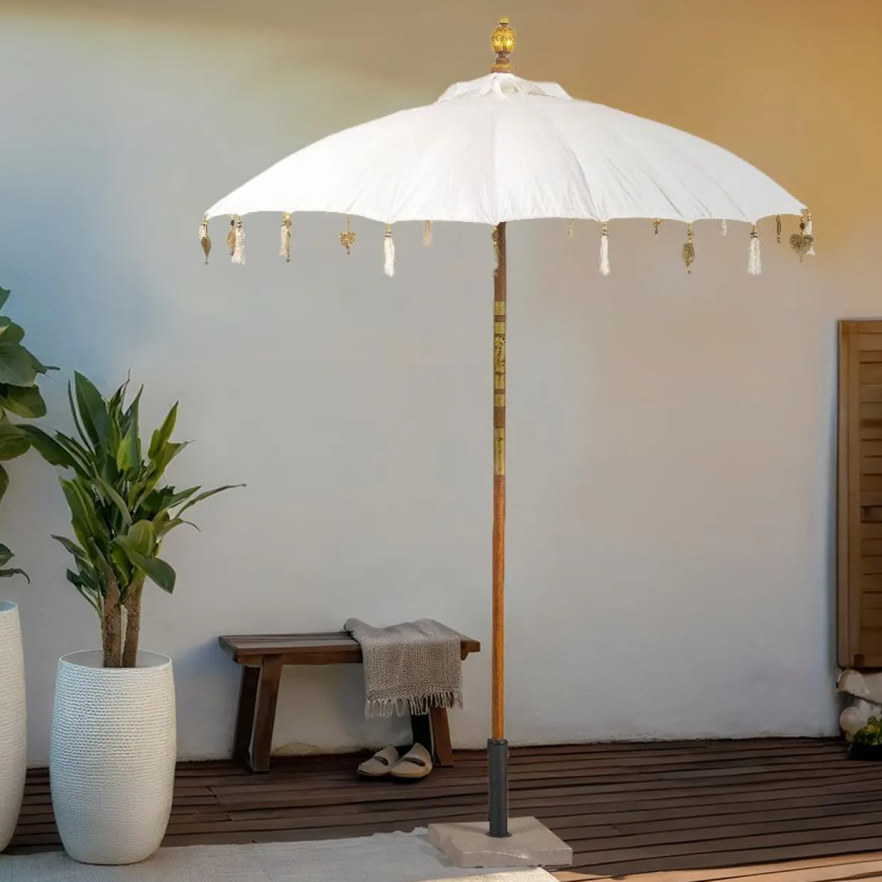 Parasol de jardin rond avec ornements (D2 m) Cuzco Blanc cassé