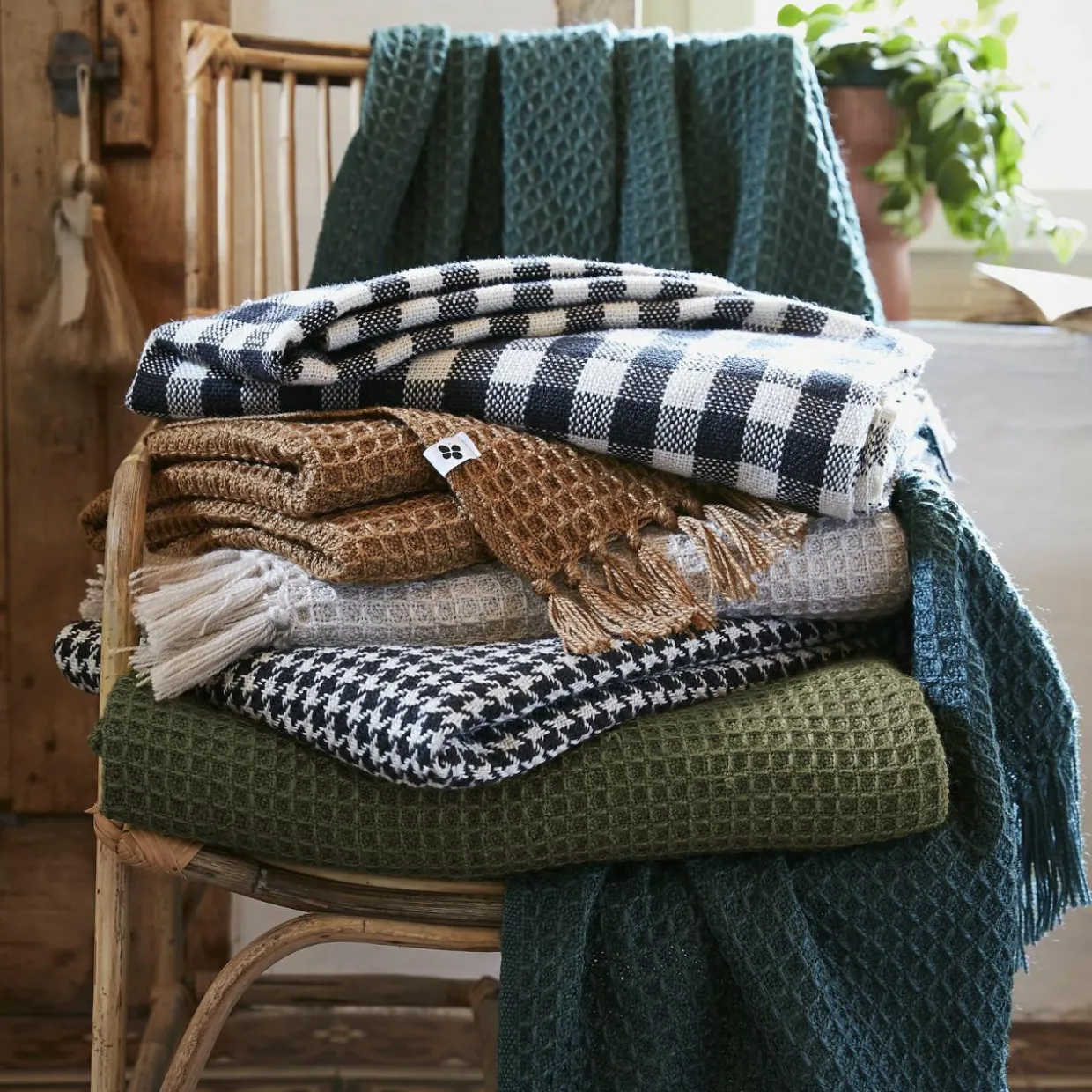 Plaid canapé matière recyclée (130 x 160 cm) Gabin Bleu nuit