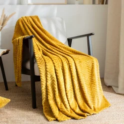 Plaid doux flanelle (125 x 150 cm) Zag Jaune moutarde