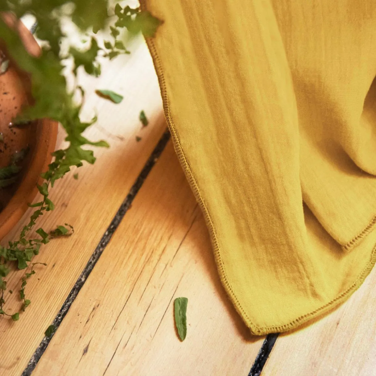 Rideau gaze de coton ajustable (280 x max 300 cm) Gaïa Jaune safran