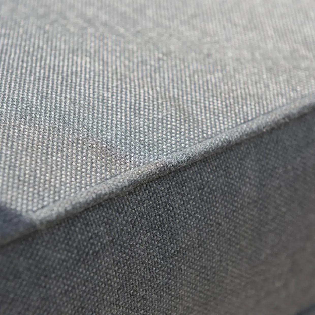 Salon de jardin aluminium et bois teck 5 places Bali Gris anthracite et ardoise