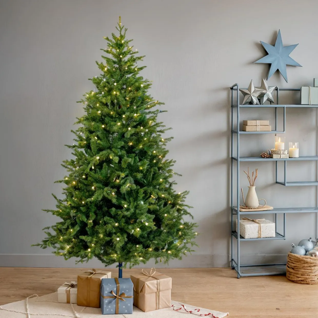 Sapin de Noël artificiel lumineux 600 LED (H240 cm) Idaho Vert sapin