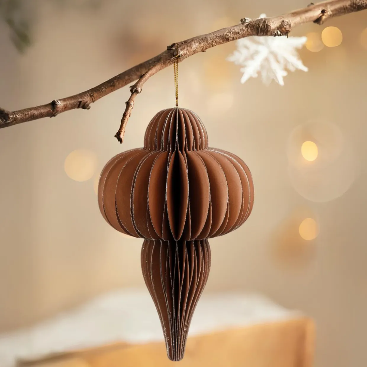 Suspension de Noël en papier (H20 cm) fermeture Magnétique Brun café