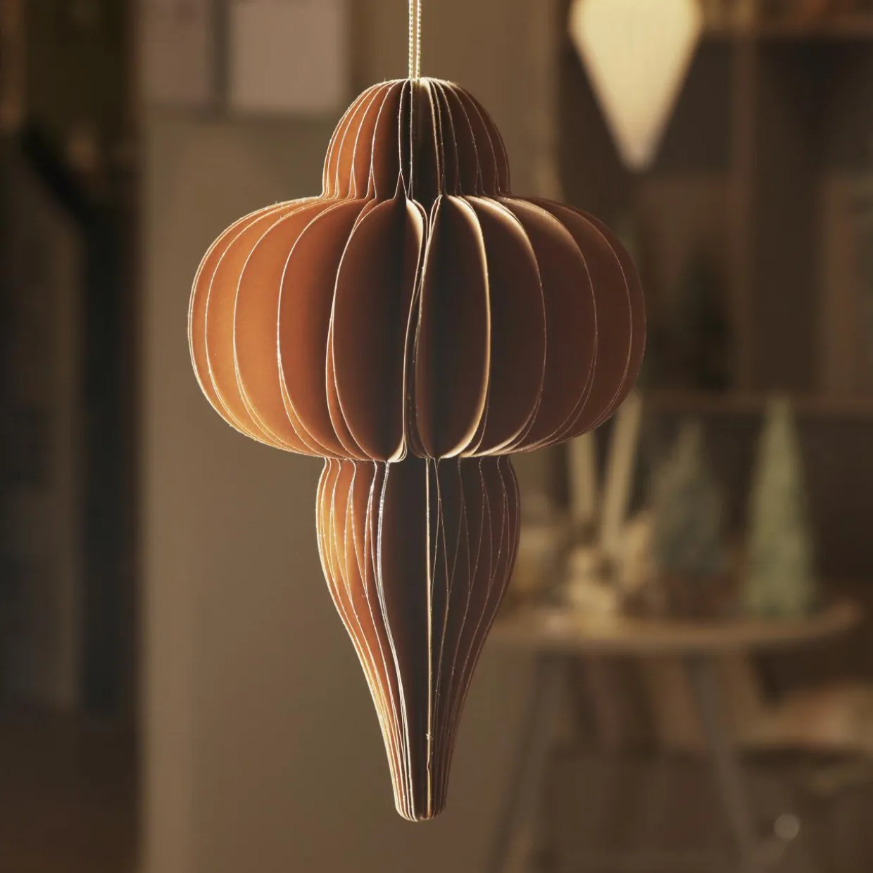 Suspension de Noël en papier (H20 cm) fermeture Magnétique Brun café