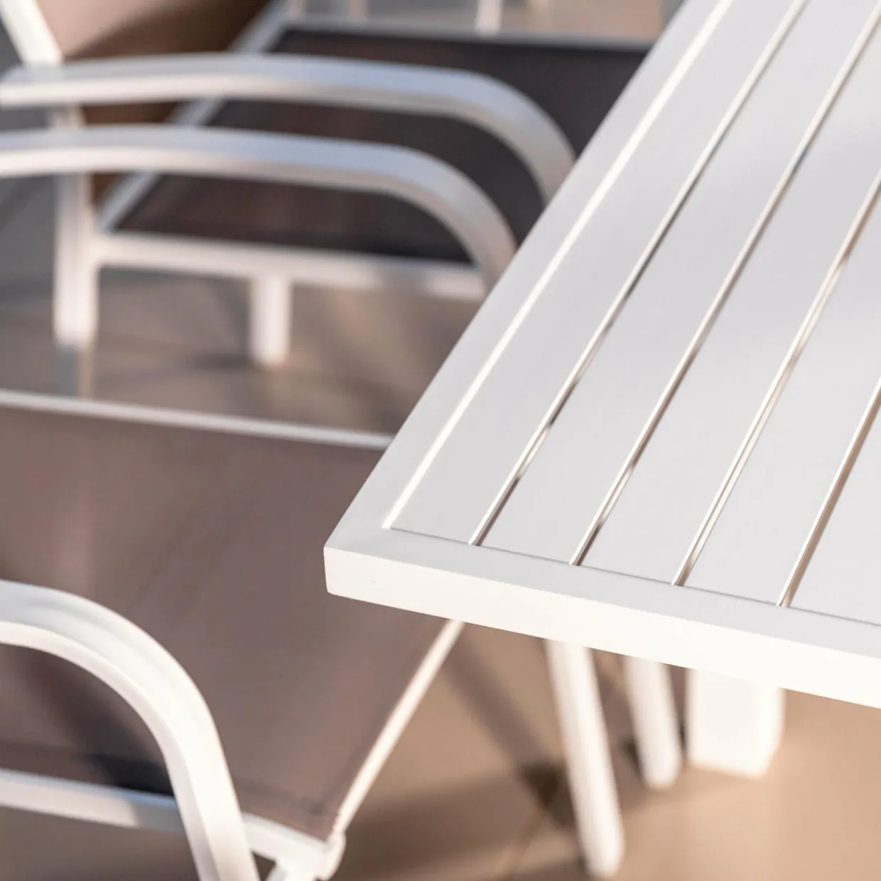 Table de jardin extensible aluminium 10 places (135/270 x 90 cm) Murano Blanc