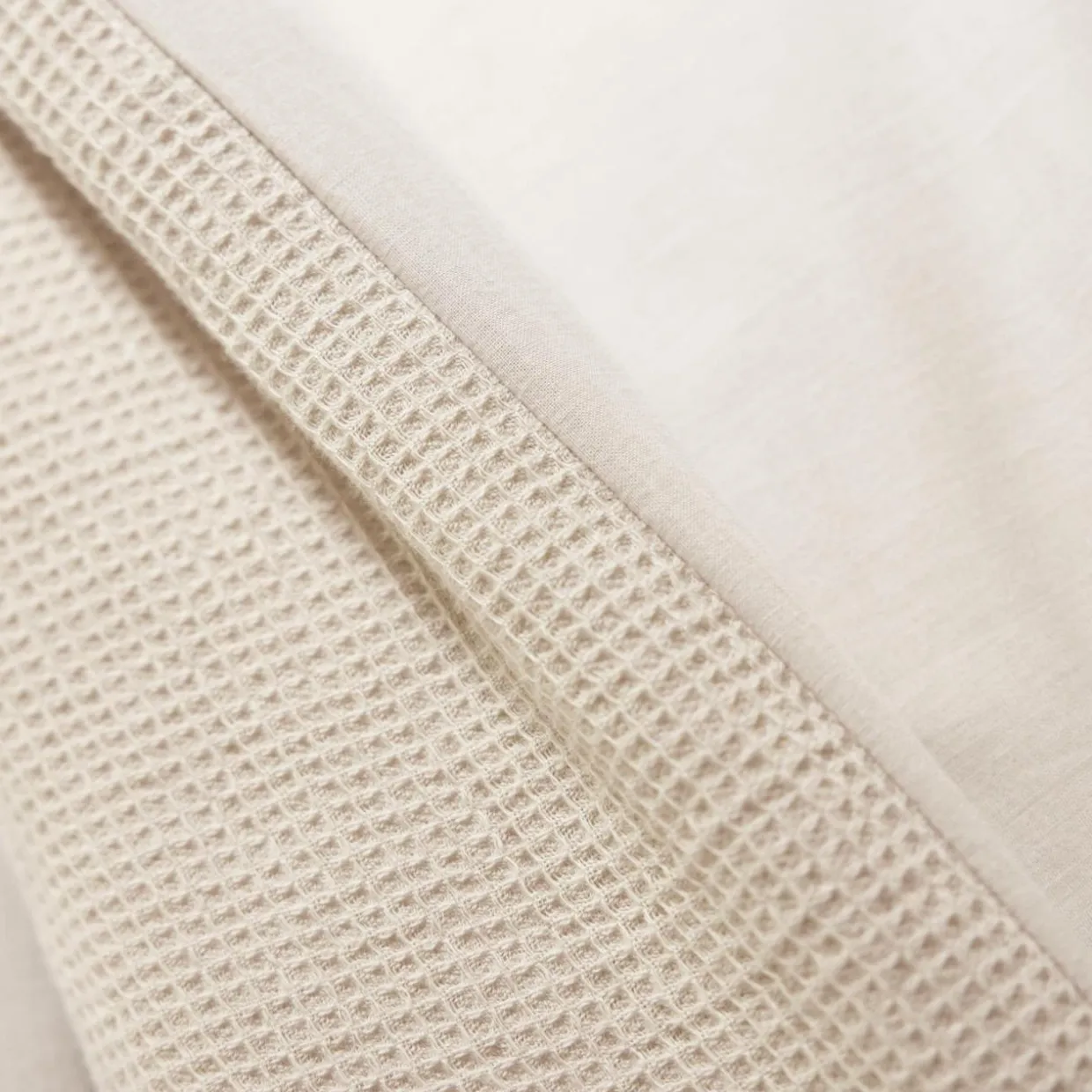 Taie d'oreiller carrée coton nid d'abeille (60 x 60 cm) Eva Beige