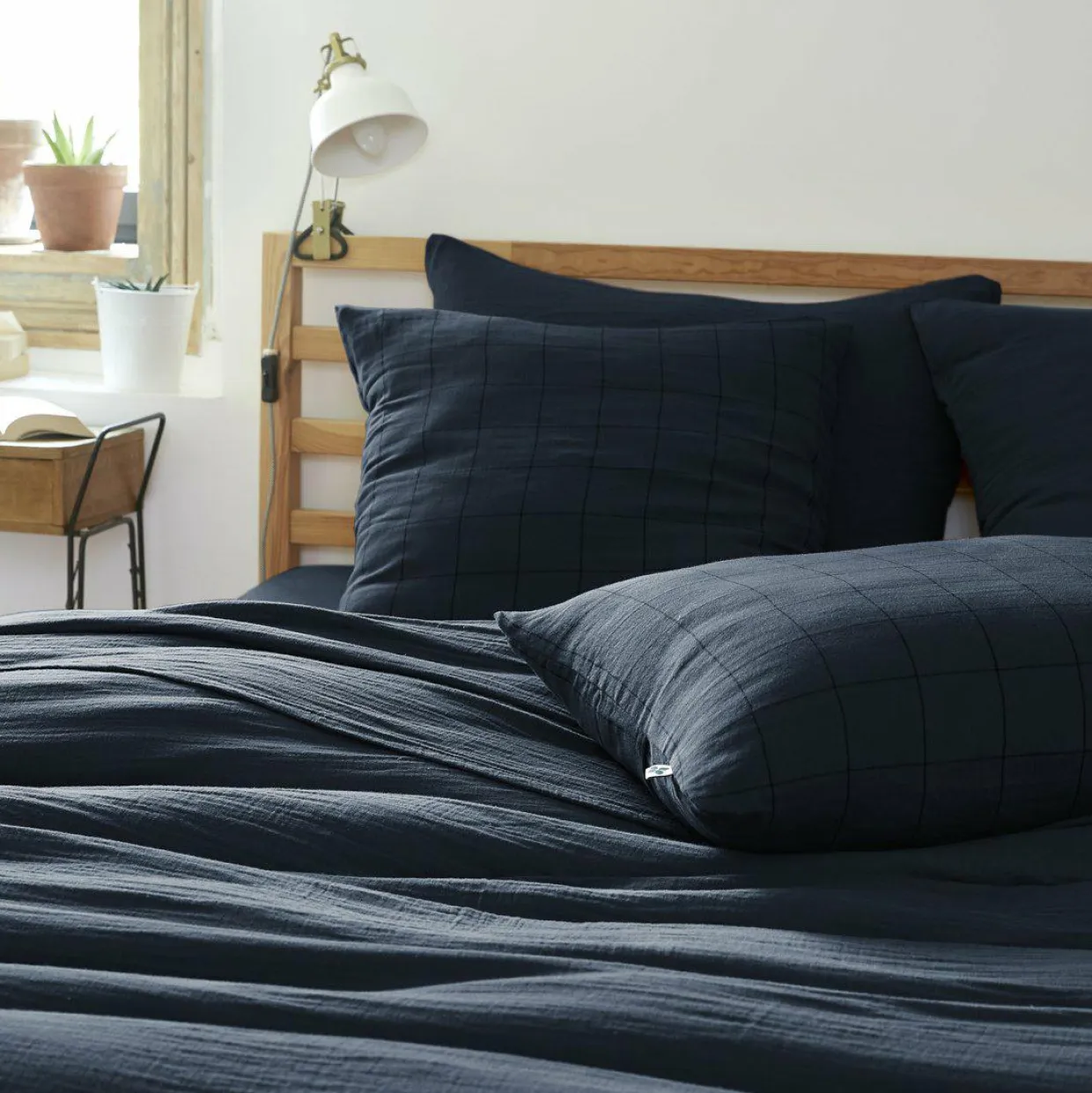Taie d'oreiller carrée gaze de coton (60 x 60 cm) Gaïa Match Bleu nuit