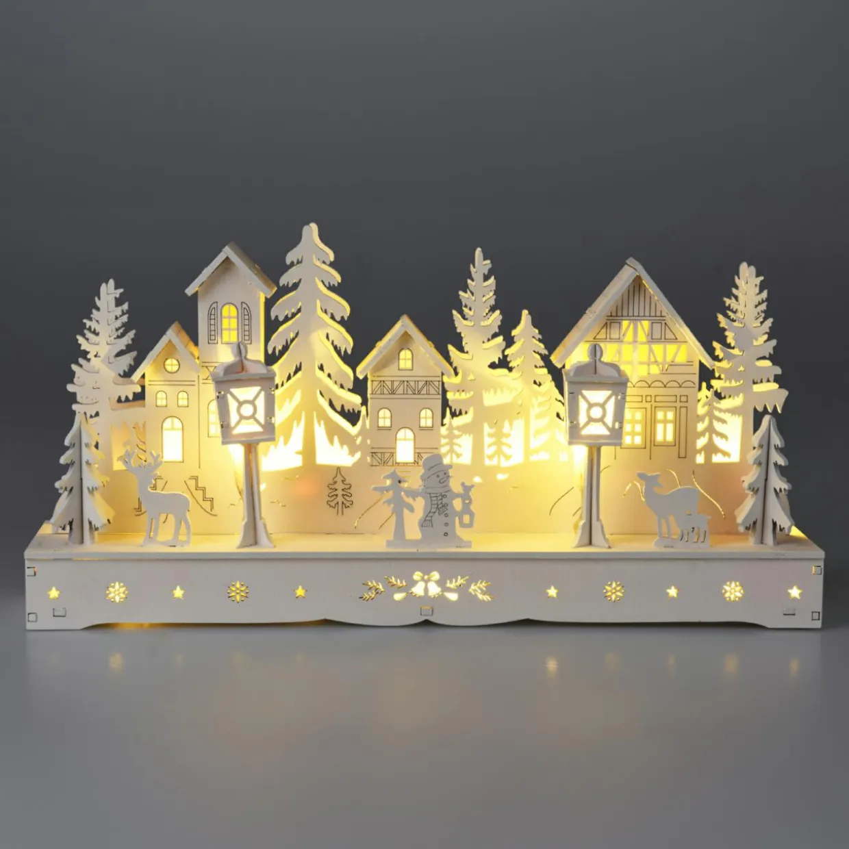 Village de Noël en bois lumineux à piles (29 x H14 cm) Square enchanté Blanc