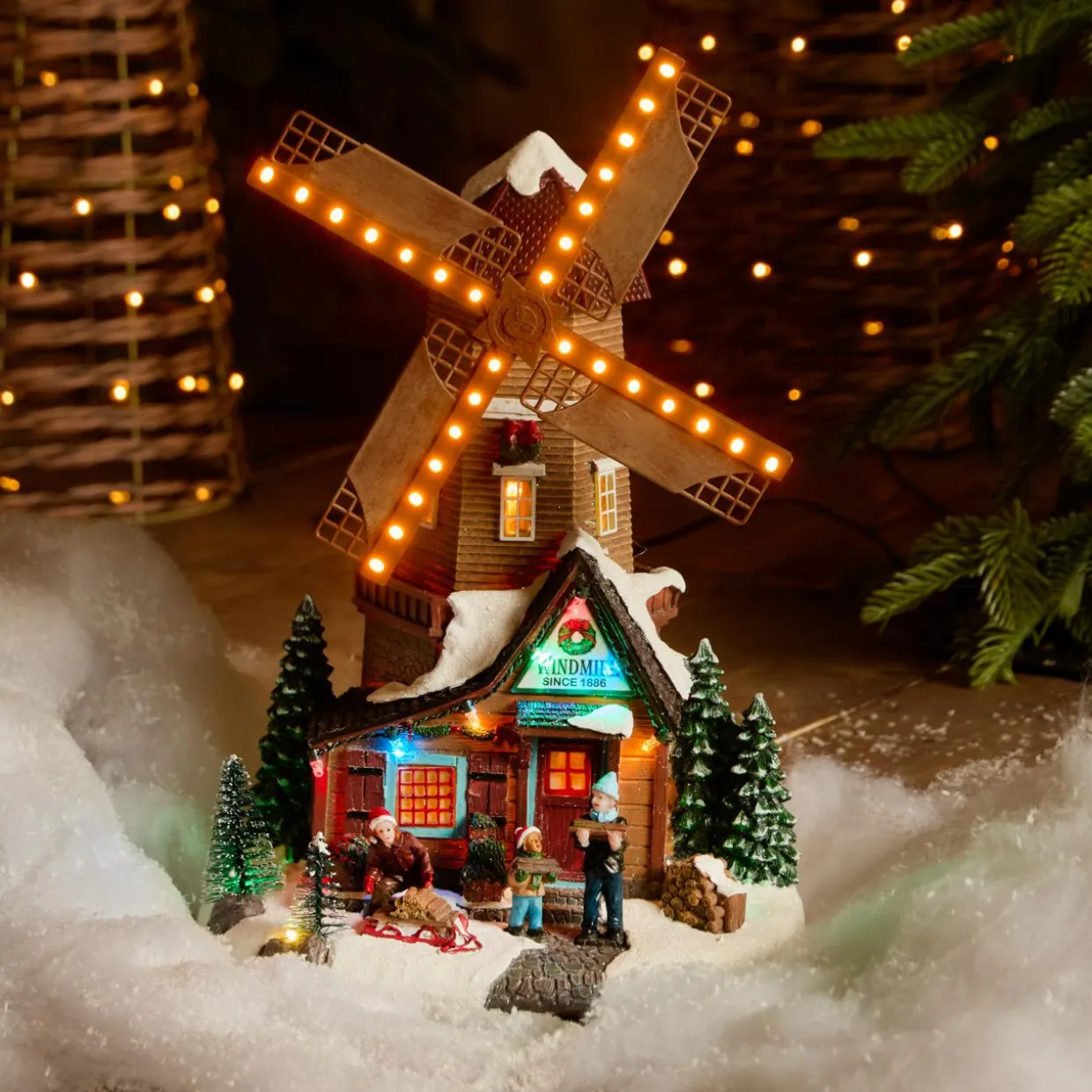 Village de Noël lumineux, animé et musical (H34 cm) Moulin et enfants