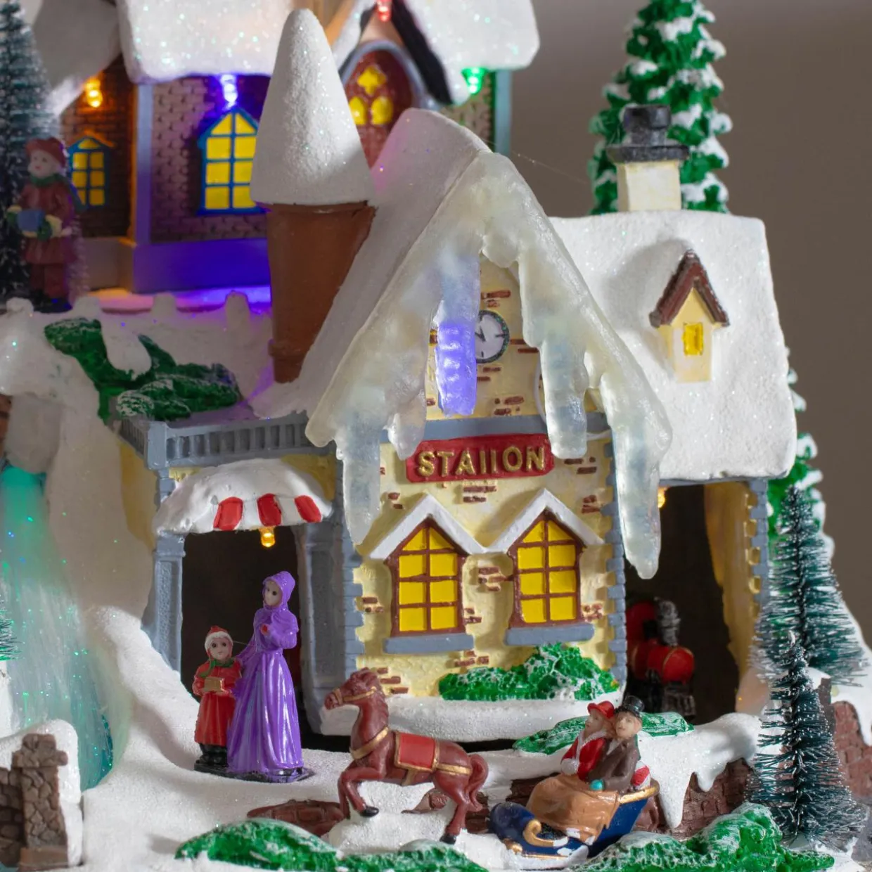 Village de Noël lumineux et musical Nuit de Noël