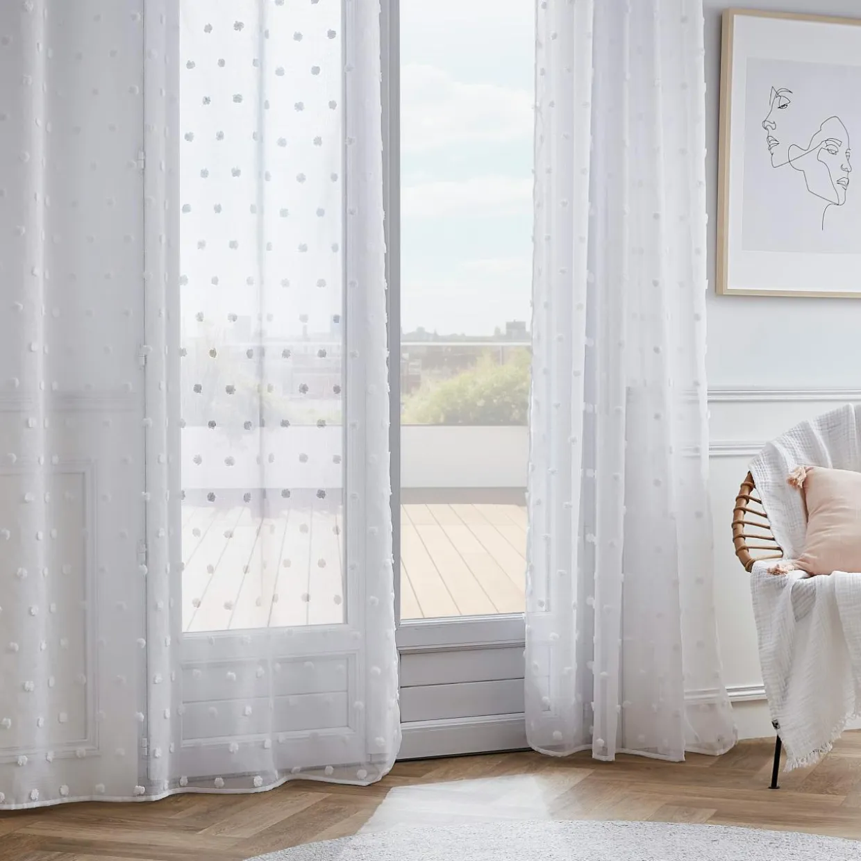 Voilage oeillets pompons (140 x 240 cm) Emie Blanc