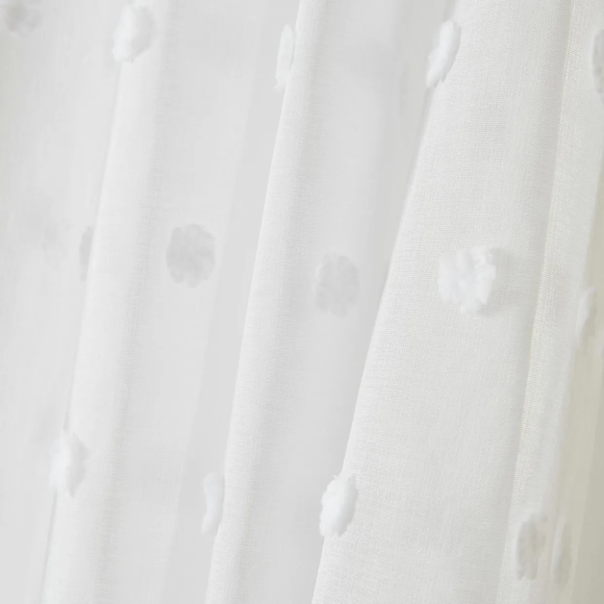 Voilage oeillets pompons (140 x 240 cm) Emie Blanc